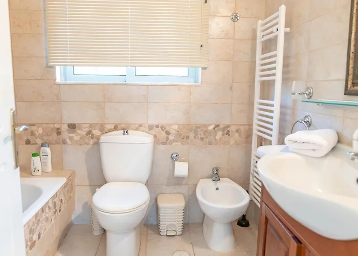 Secret With Private Pool *