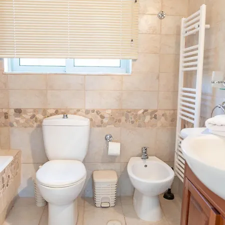 Secret With Private Pool *