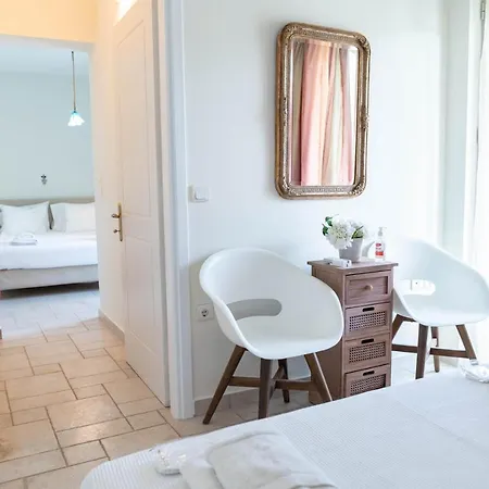 Secret With Private Pool