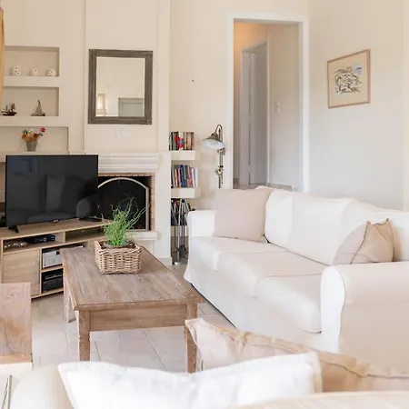 Secret With Private Pool *