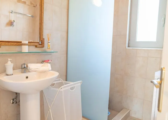 Vilă Secret With Private Pool